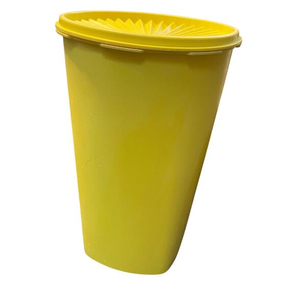 Tupperware 16 Cup Servalier Canister 1222 Lid Seal 808 Yellow Food Storage VTG - Picture 8 of 9